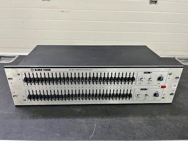 Klark-Teknik DN360 2-Channel 30-Band Graphic EQ - Image 2